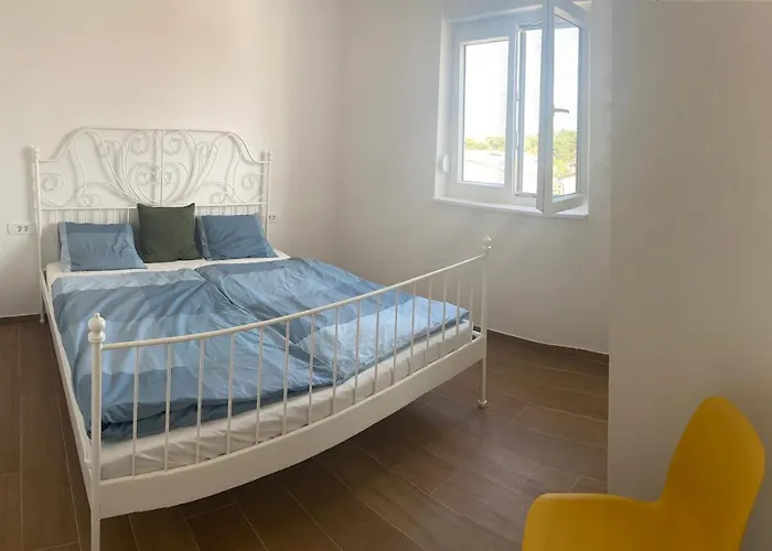 Daniela Family - Floor - New & Quite Location - Great Sea & Island View